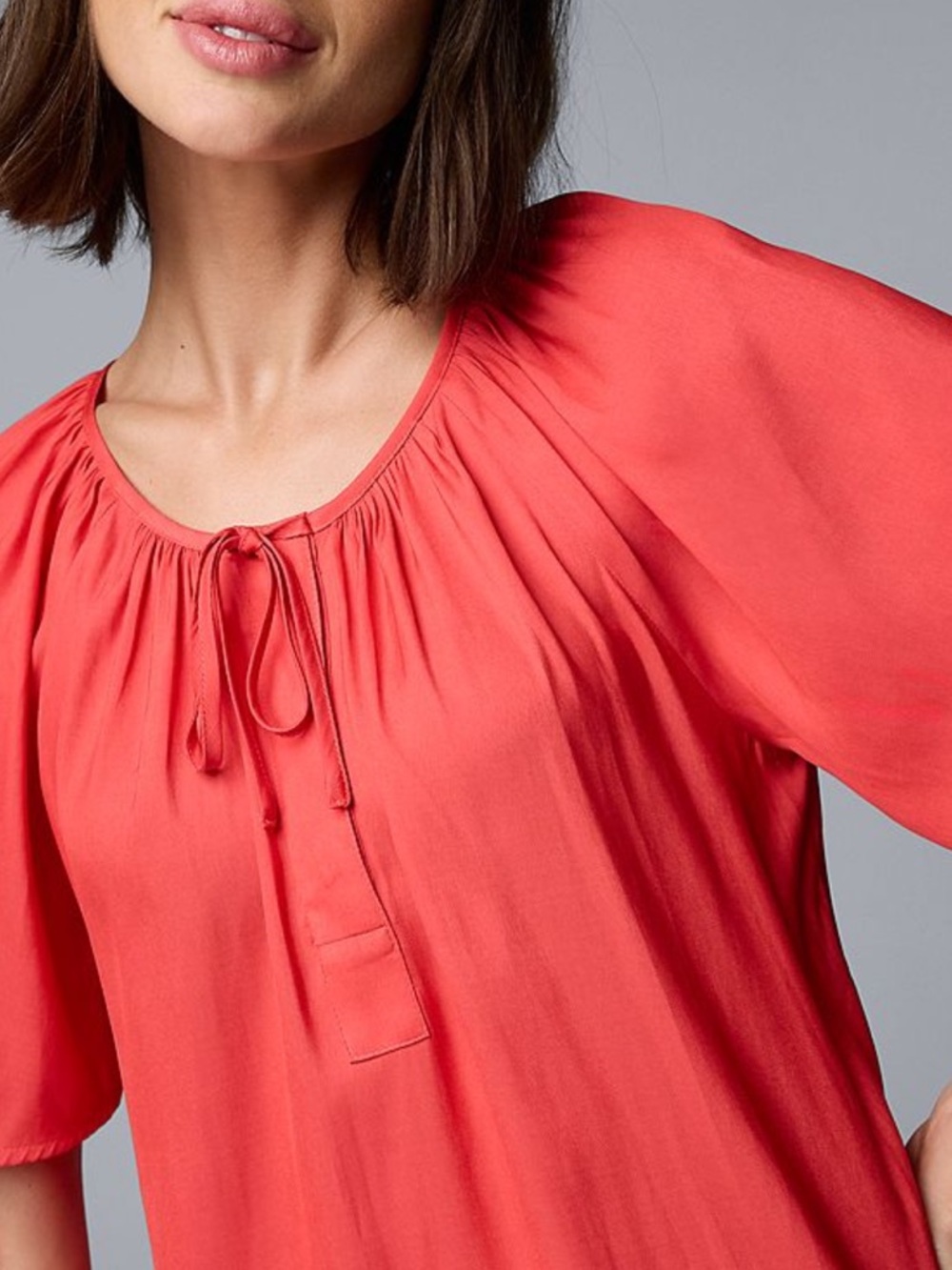 Simply Vera Vera Wang Shirred Tie Neck Short Sleeve Blouse Medium NWT